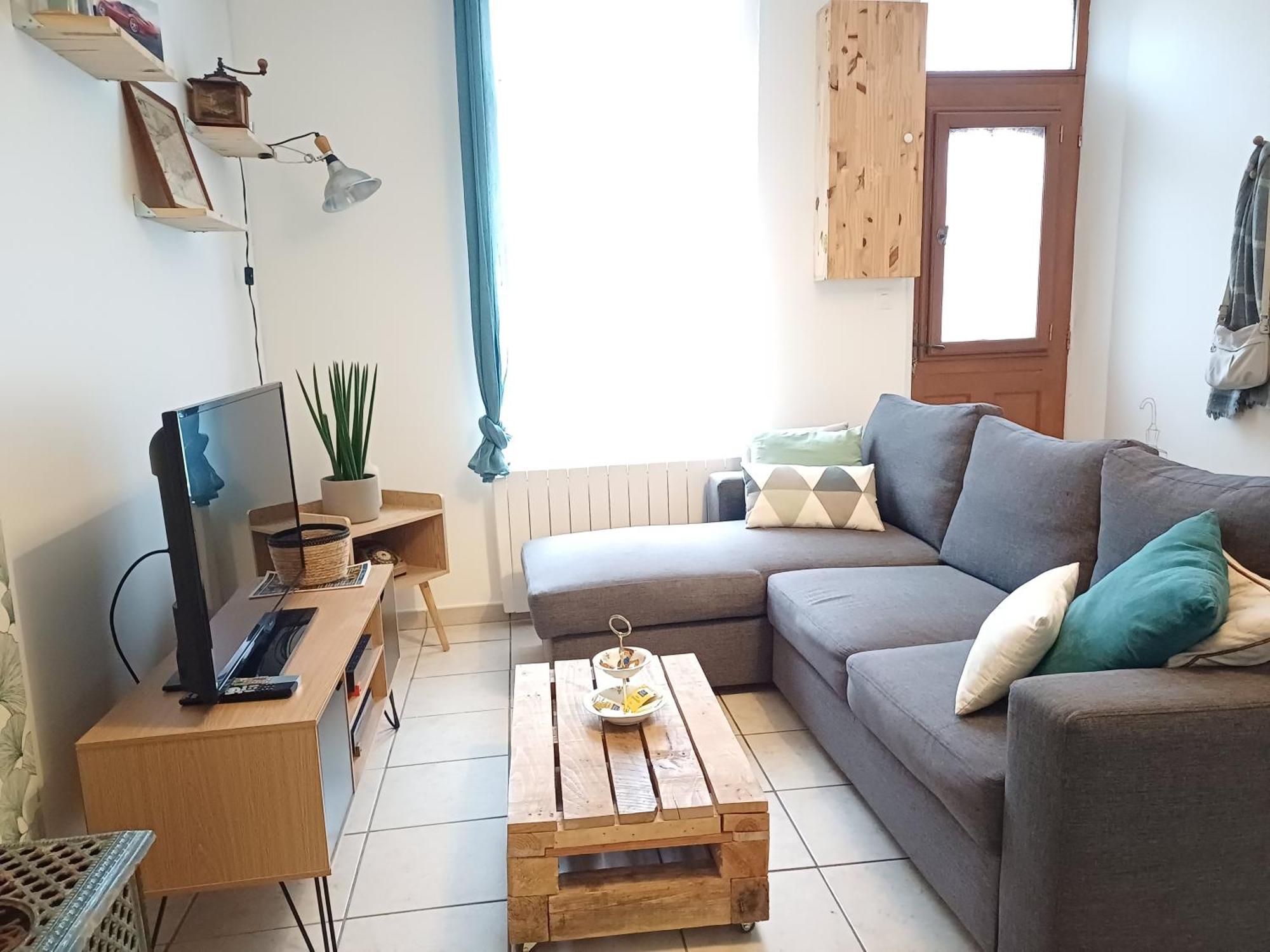 L'Artistique, 4 Lits, 2 Chambres, Stationnement Gratuit, Spacieux, Atypique Амьен Экстерьер фото
