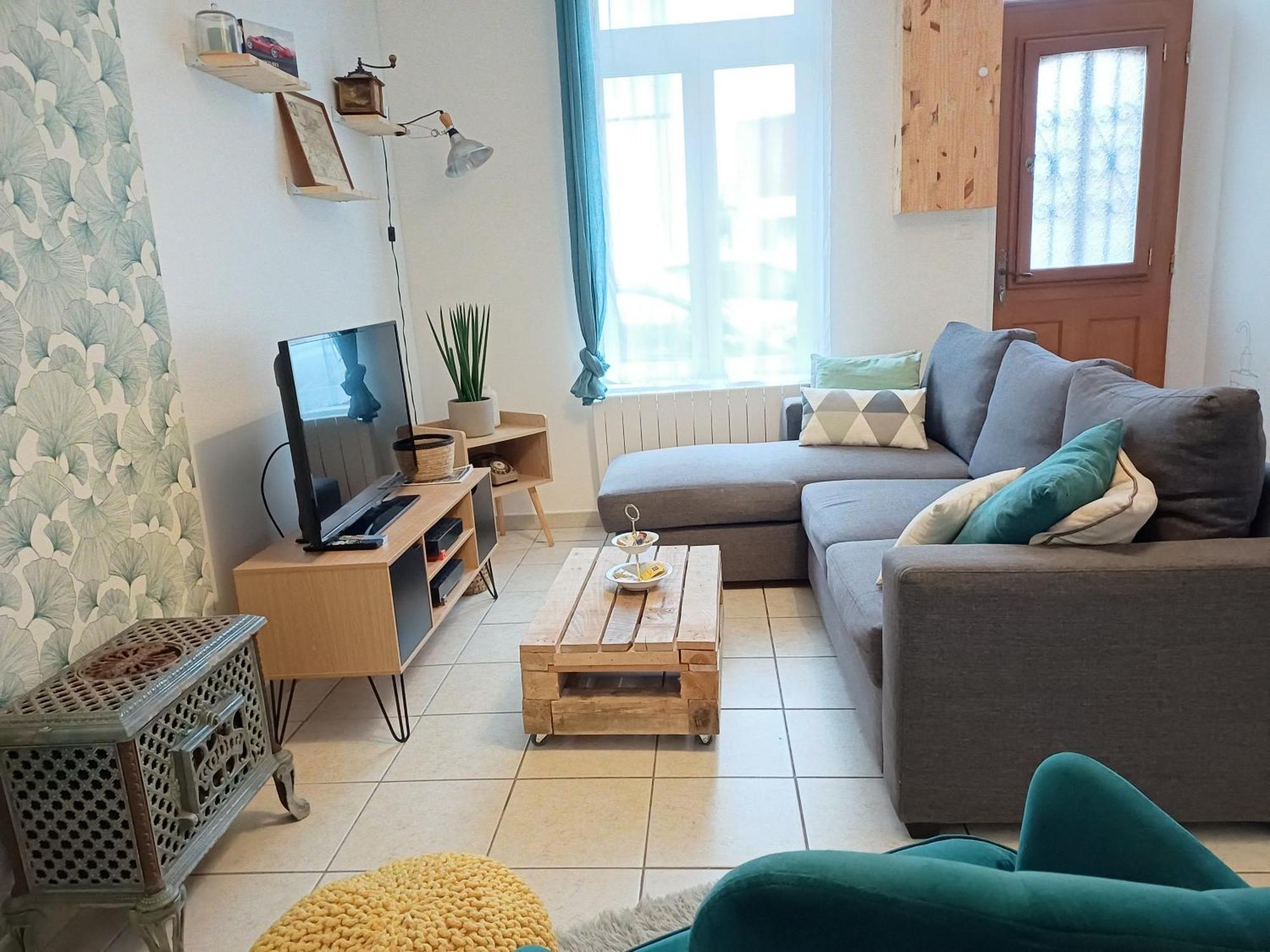 L'Artistique, 4 Lits, 2 Chambres, Stationnement Gratuit, Spacieux, Atypique Амьен Экстерьер фото